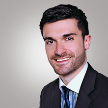 Dr. Michael Renz