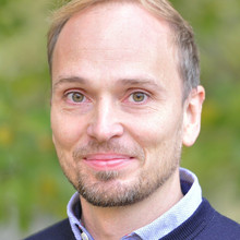 Dr. Tammo Straatmann