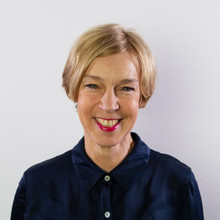 Dr. Barbara Lang